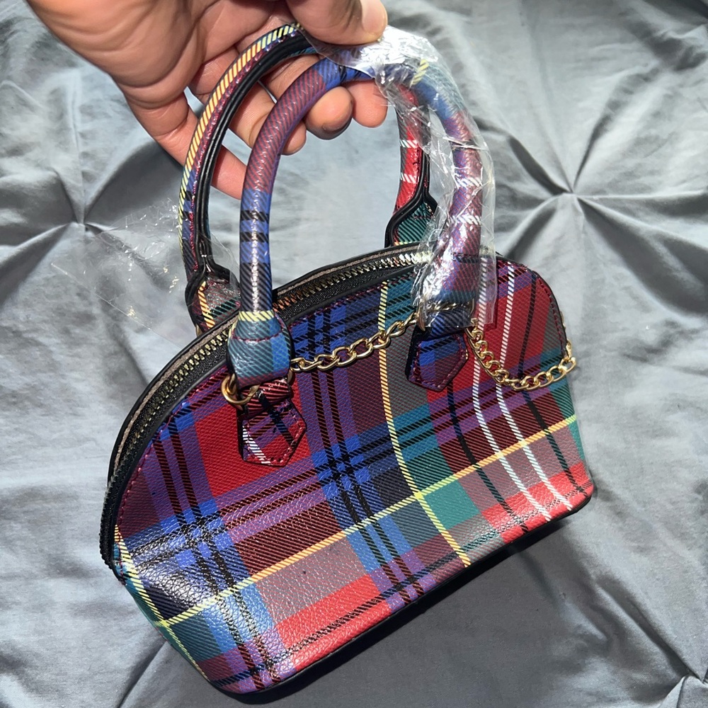 Purse - Picture 2 of 5